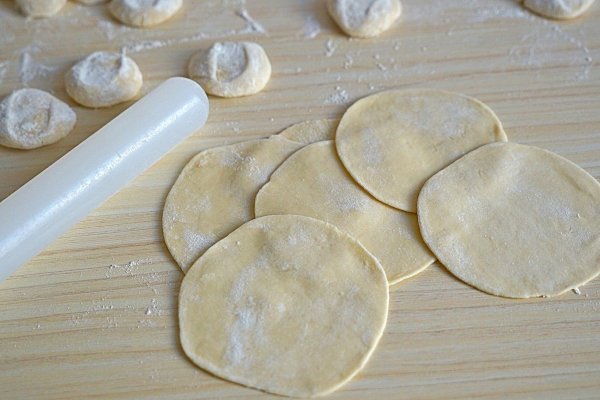 立冬吃什么-西葫芦香菇馅饺子的做法10