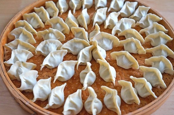 立冬吃什么-西葫芦香菇馅饺子的做法13