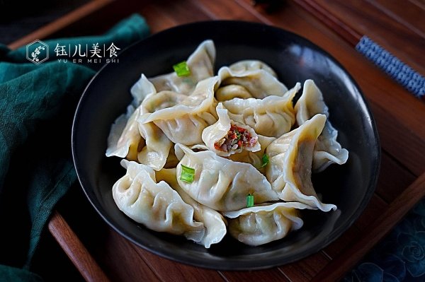 立冬吃什么-西葫芦香菇馅...
