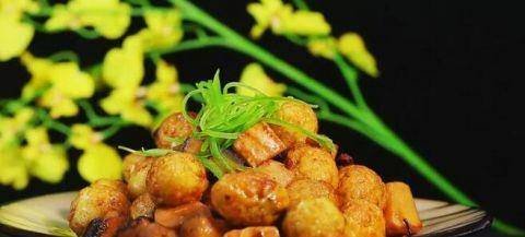 虎皮鹌鹑蛋怎么炸出虎皮-虎皮鹌鹑蛋的做法1