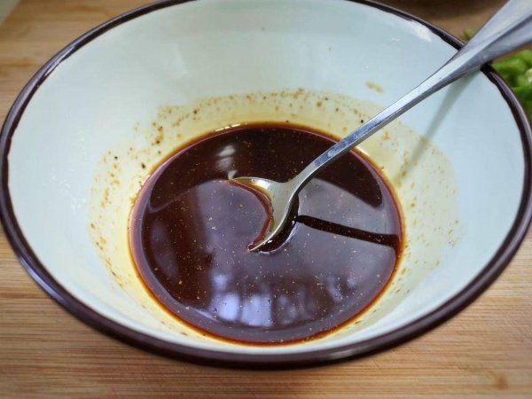 葱爆羊肉怎么炒才嫩-葱爆羊肉家常做法6