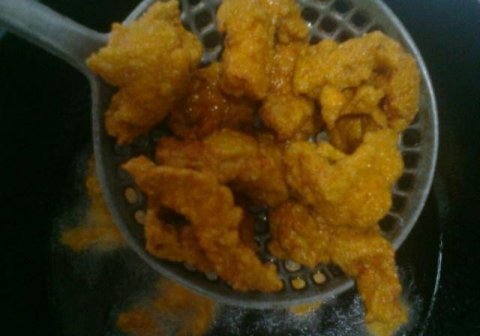 炸酥肉用什么粉又酥又脆-炸酥肉的做法和配料3