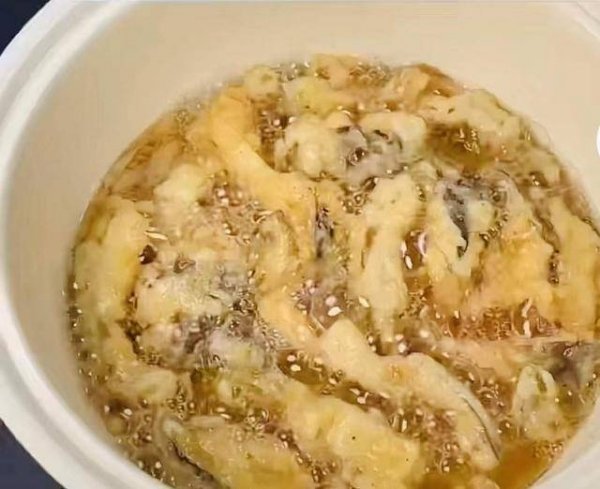 炸蘑菇需要焯水吗-炸蘑菇的家常做法8
