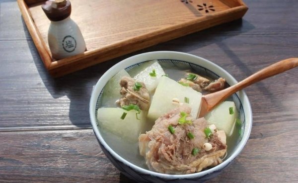 滋养驱寒喝什么汤好-冬天...
