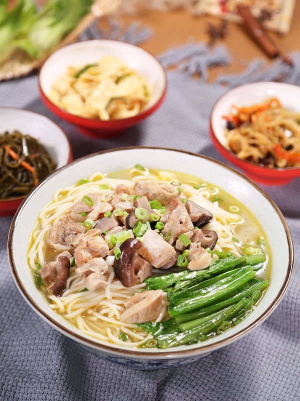清汤鸡肉面怎么做好吃-清汤鸡肉面的做法1