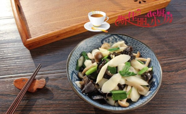山药蘑菇木耳-蟹味菇炒山...