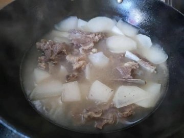 冬天如何炖羊肉-冬天炖羊肉的窍门是什么12