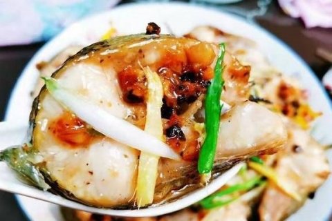 广式豆鼓蒸鱼怎么做好吃-广东豆鼓蒸鱼的做法1