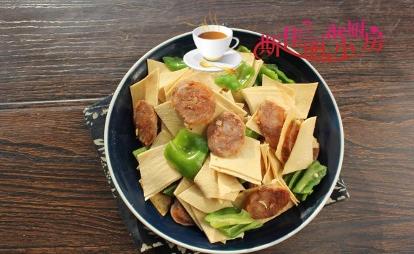 香肠怎么做最好吃-香肠炒...