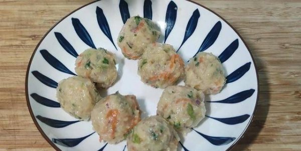 萝卜丸子怎么做才酥脆-炸萝卜丸子的做法16
