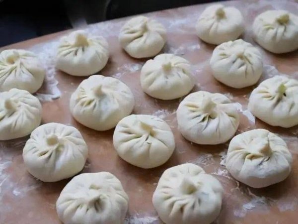 大葱肉包馅料怎么做-大葱肉包的正确做法窍门9