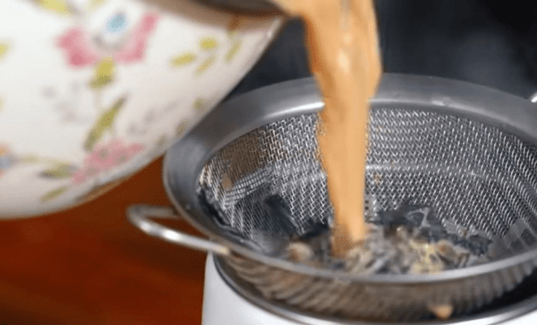 自制焦糖奶茶做法怎么做-自制焦糖奶茶的做法4