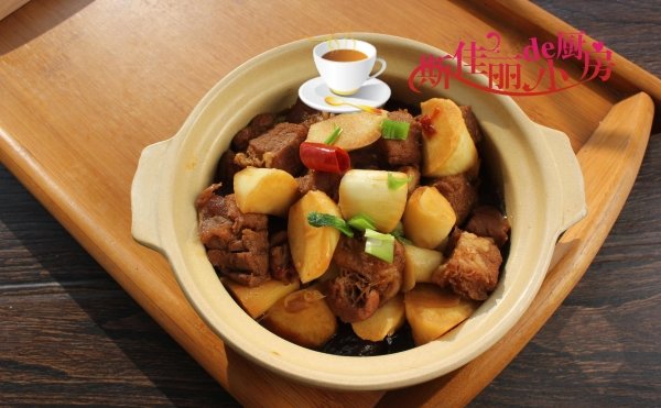 冬补要吃什么比较补-茭白炖牛肉的做法大全3