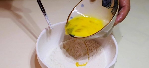 疙瘩汤怎么和面-疙瘩汤怎么做6