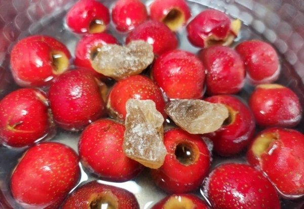 山楂可以做成哪些食品-糖桂花酿山楂8