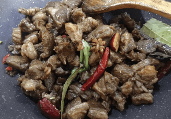 冬天吃绵羊好还是山羊好呢-冬天吃什么羊肉好11