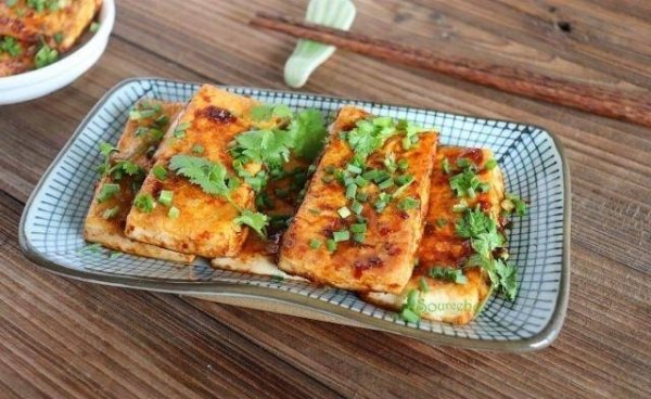 麻辣铁板豆腐怎么做-麻辣铁板豆腐的做法3