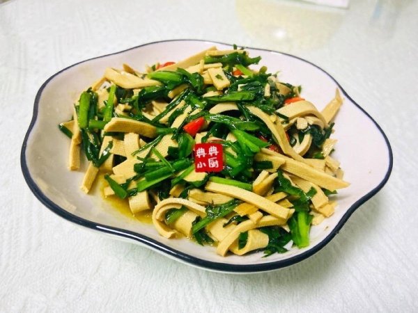 韭菜千张怎么炒好吃-韭菜炒千张做法6