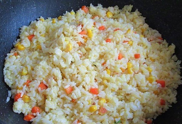 什锦蛋炒饭怎么做-什锦蛋炒饭的做法6
