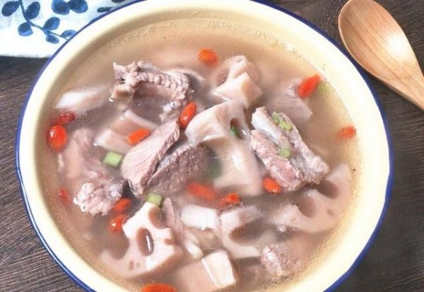 鱿鱼排骨汤怎么做-鱿鱼排骨汤的做法4