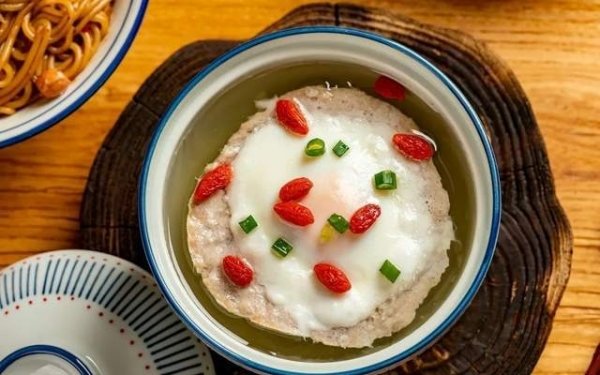 鸡蛋肉饼汤蒸多久能熟-鸡蛋肉饼汤的做法1