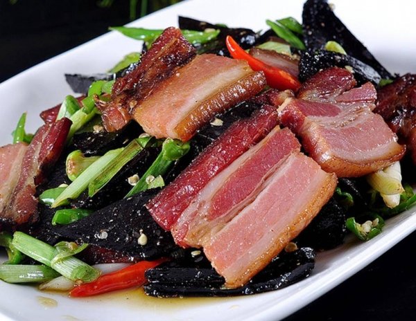 怎样炒腊肉不干不硬-炒腊肉窍门1