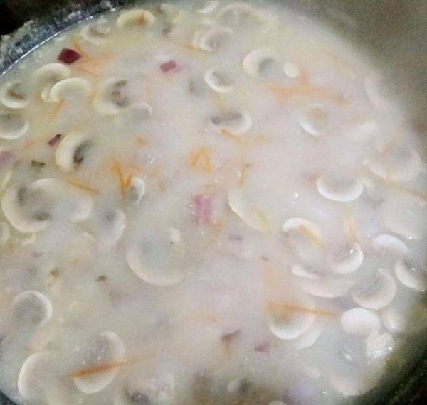 奶油蘑菇汤怎么做-奶油蘑菇汤的做法4