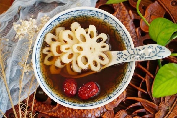 冬天嗓子干痒喝点什么好-...