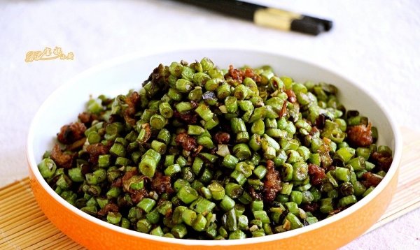 炒豇豆角怎么炒好吃-炒豇豆角的家常做法3
