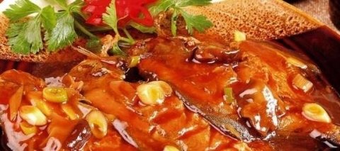 鲳鱼怎么红烧-红烧鲳鱼的做法3
