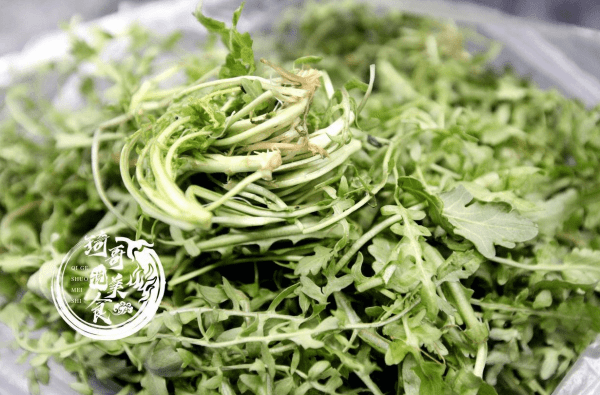 怎么挑选荠菜-荠菜饺子馅怎么做好吃1