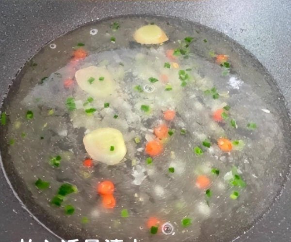 适合春季食用的家常汤-蛤蜊韭菜鸡蛋粉丝汤9