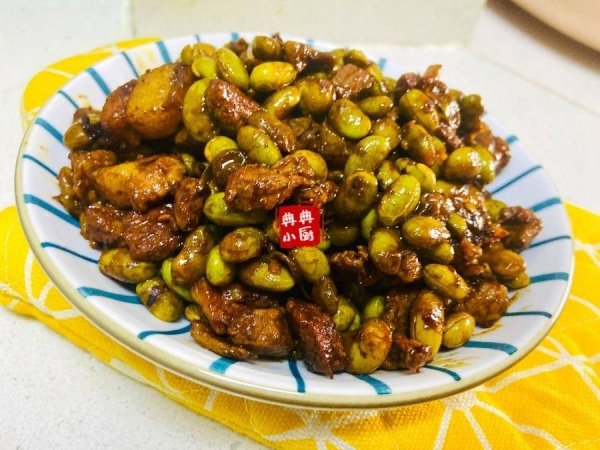 瘦肉丁烧毛豆米怎么做-肉烧毛豆米的做法6