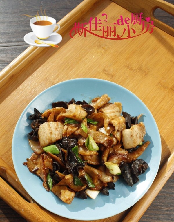 面筋能和木耳一起炒吗-木耳面筋炒肉的做法4
