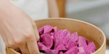紫薯饼怎么做才松软-网红紫薯饼的做法3