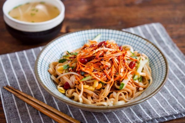 制作面条的技巧和方法-冷...
