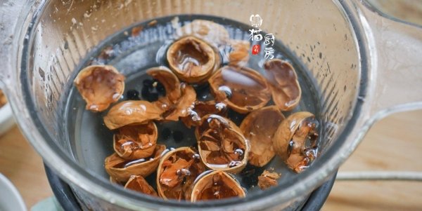 核桃蛋怎么做-立夏核桃蛋的做法7