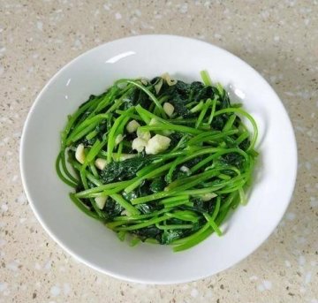 初夏吃什么应季菜最好-初夏常吃5种应季红菜1