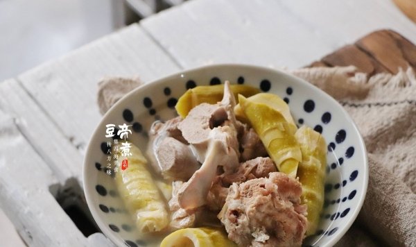 笋干骨头煮汤怎么做好吃-...
